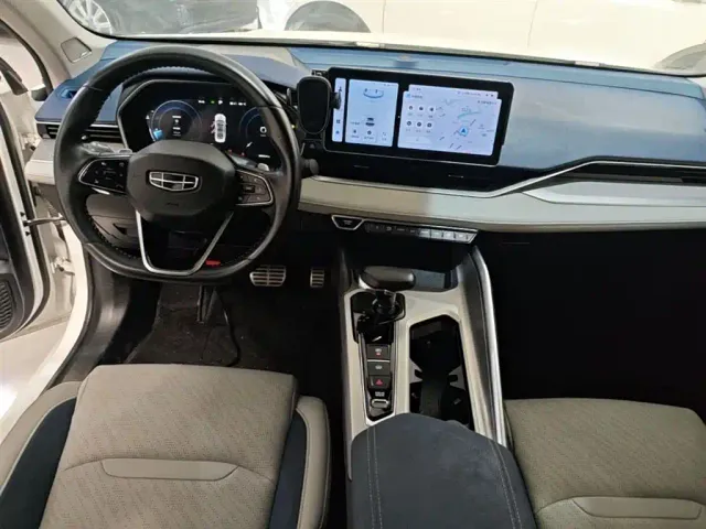 Geely Xingrui — Фото автомобиля 5
