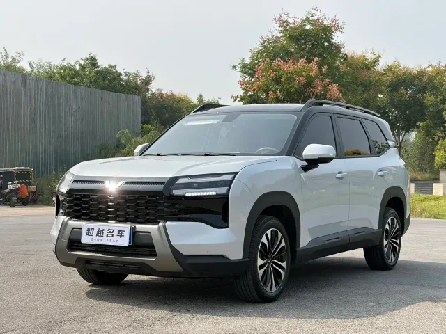 Фотография автомобиля — Wuling Starlight 560