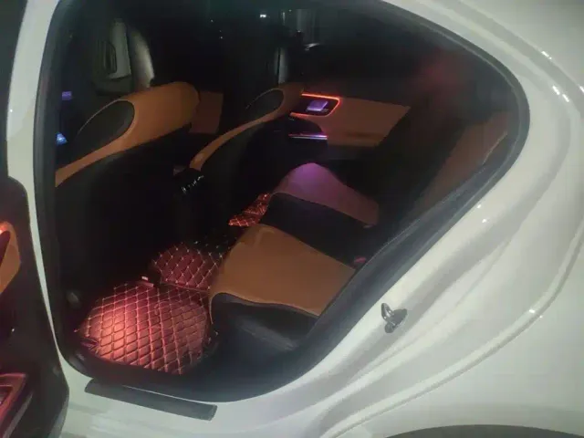 Mercedes-Benz C-Class — Фото автомобиля 13