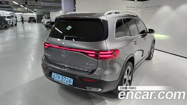 Mercedes-Benz EQB X243 — Фото автомобиля 4