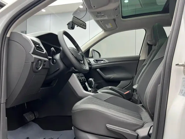 Volkswagen T-Cross — Фото автомобиля 7