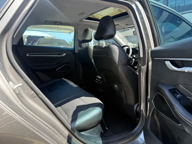 Geely Emgrand — Фото автомобиля 13