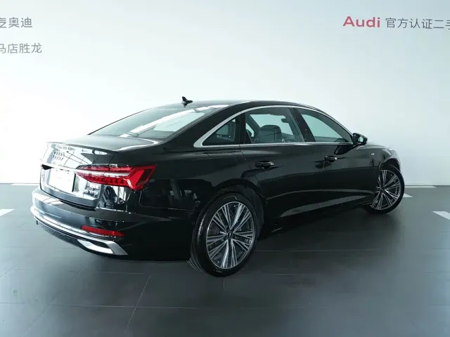 Audi A6L — Фото автомобиля 4