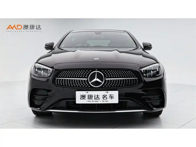 Mercedes-Benz E-Class — Фото автомобиля 2