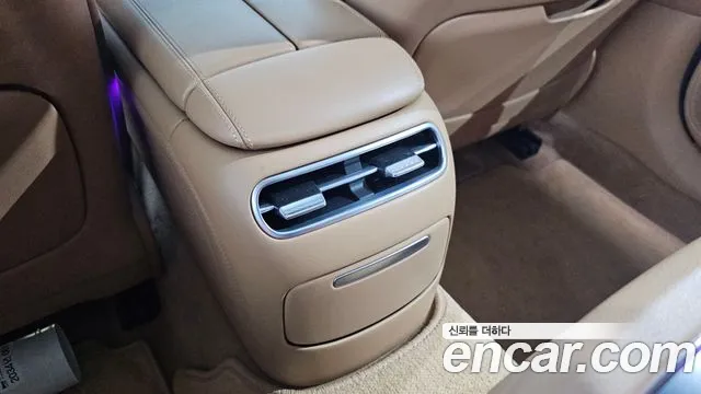 Genesis G90 Бензин 3.5 турбо AWD — Фото автомобиля 27