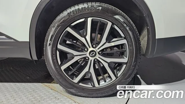 Renault-KoreaSamsung QM6 Новый QM6 2.0 LPe RE Signature 2WD — Фото автомобиля 20