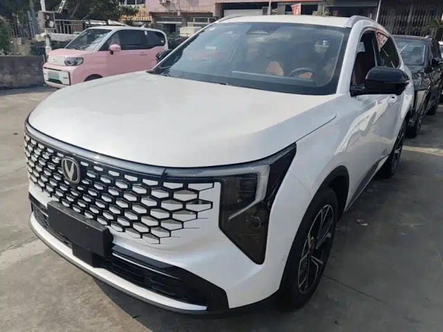 Фотография автомобиля — Changan CS55 Plus