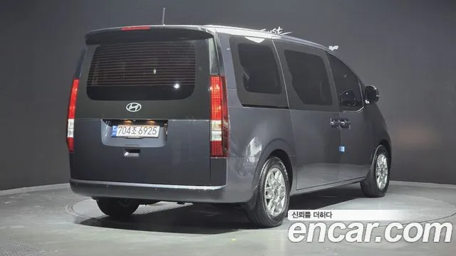 Hyundai Staria Staria Tourer 11 мест — Фото автомобиля 2