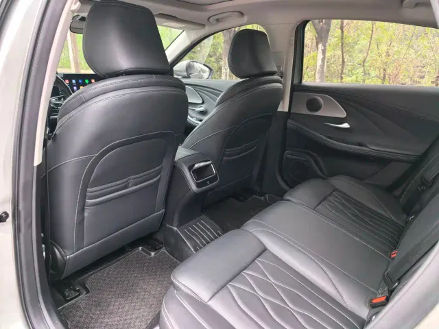 Chery Arrizo 8 — Фото автомобиля 9