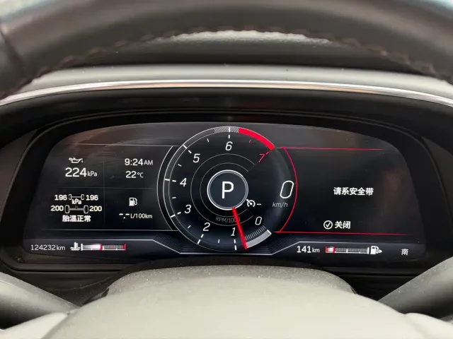 Cadillac CT5 — Фото автомобиля 8
