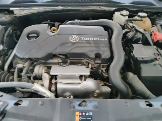 Buick Regal — Фото автомобиля 10