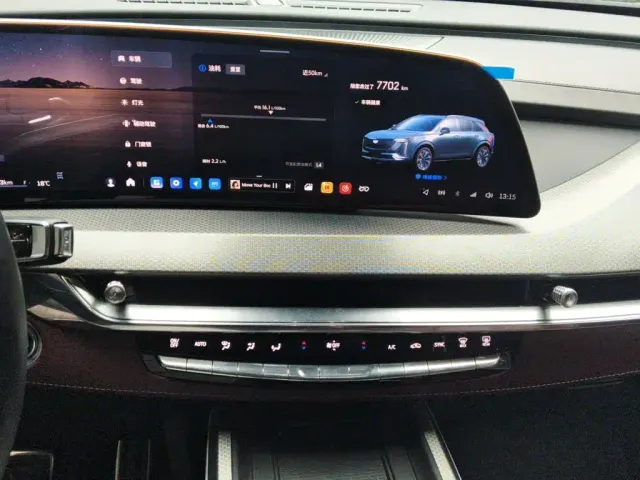 Cadillac XT5 — Фото автомобиля 9