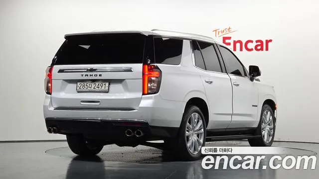 Chevrolet Tahoe — Фото автомобиля 2