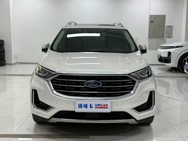 Ford Edge — Фото автомобиля 2