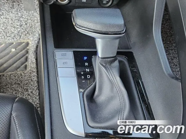 Hyundai Avante CN7 — Фото автомобиля 12