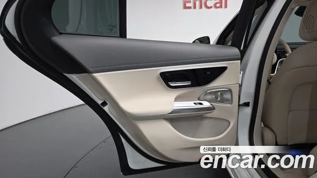 Mercedes-Benz E-Class W214 — Фото автомобиля 24
