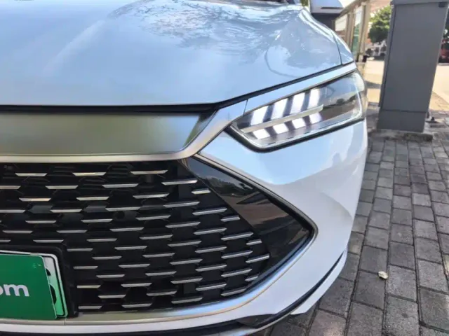 BYD Qin PLUS — Фото автомобиля 23