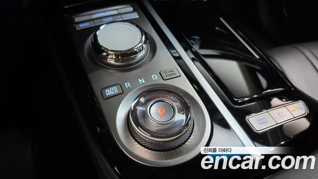 Genesis G80 RG3 — Фото автомобиля 12