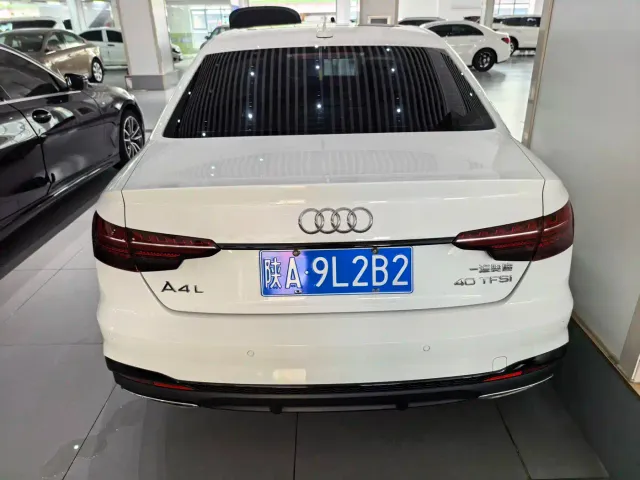 Audi A4L — Фото автомобиля 13
