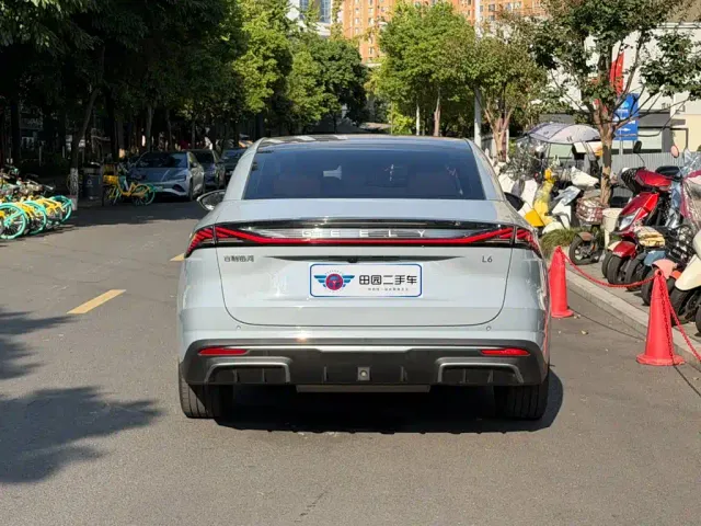 Geely Galaxy L6 — Фото автомобиля 5