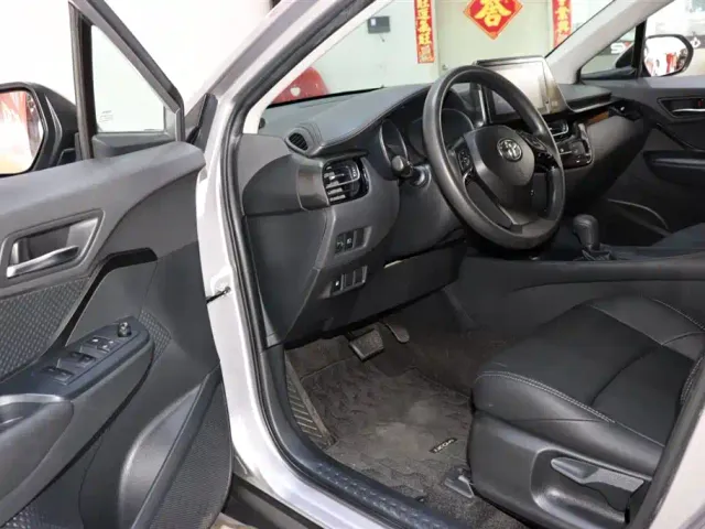 Toyota IZOA — Фото автомобиля 8
