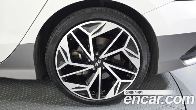 Hyundai Ioniq 6 — Фото автомобиля 6
