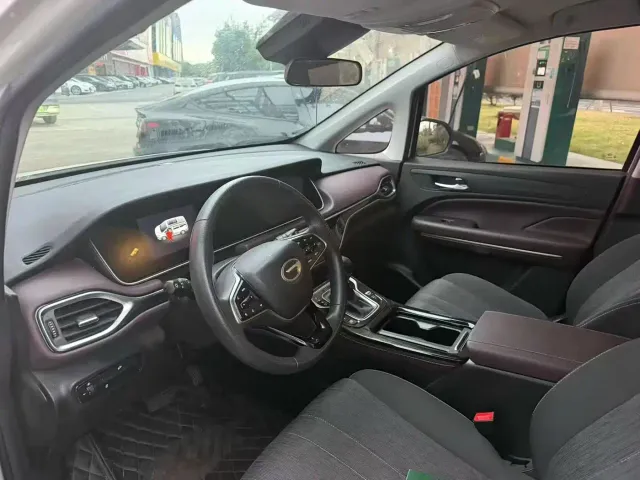 GAC Trumpchi M6 — Фото автомобиля 3