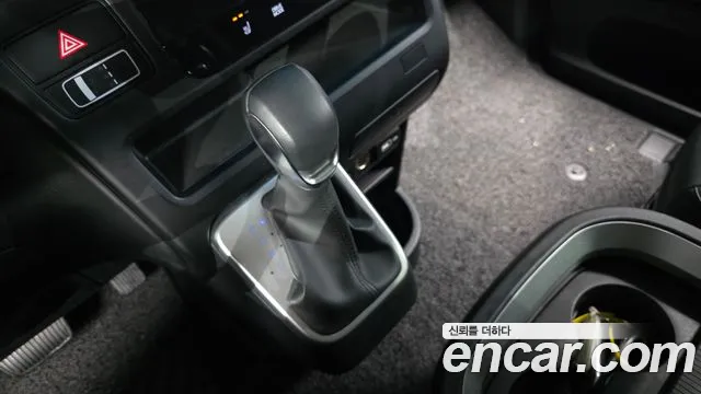 Hyundai Staria Staria Карго 5 мест — Фото автомобиля 9