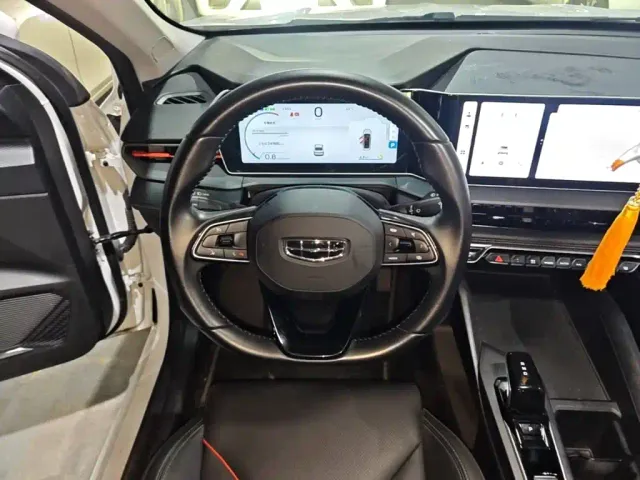 Geely Binrui — Фото автомобиля 10