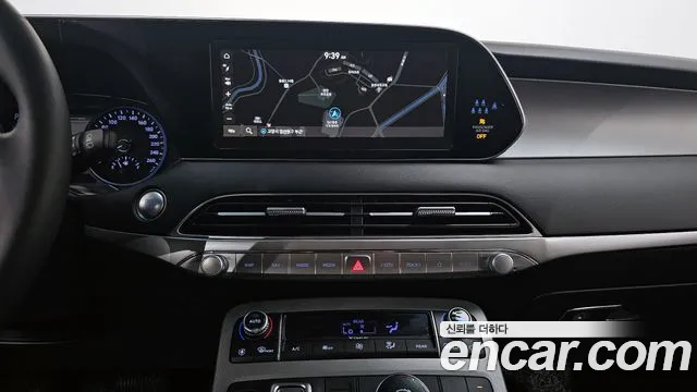 Hyundai Palisade Palisade Дизель 2.2 2WD — Фото автомобиля 15