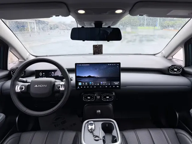 GAC Aion UT — Фото автомобиля 9