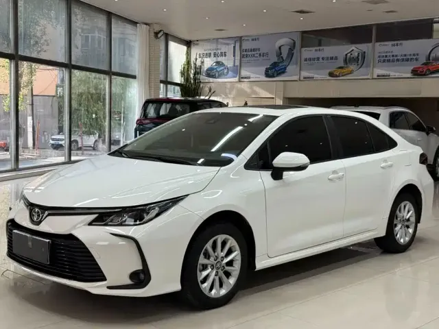 Фотография автомобиля — Toyota Corolla