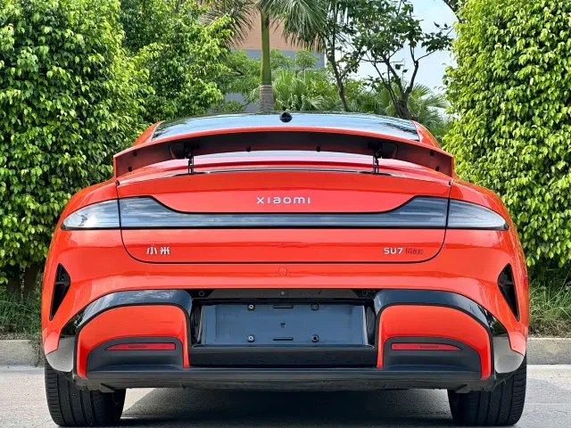 Xiaomi SU7 — Фото автомобиля 8