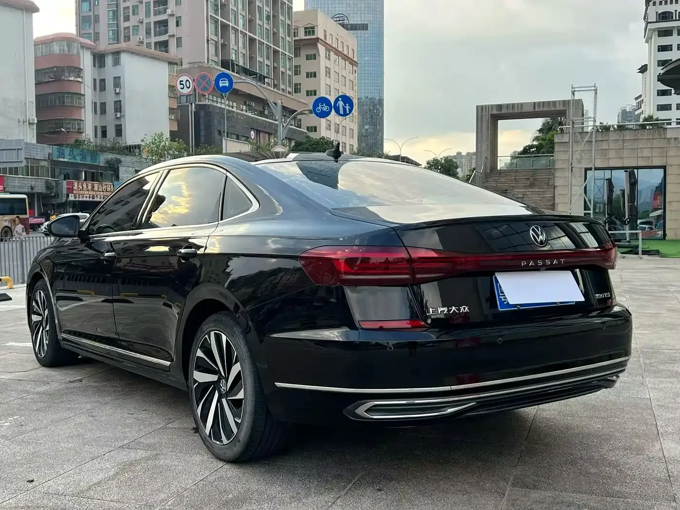 Volkswagen Passat 2022 330TSI Elite Edition — Фото автомобиля 9