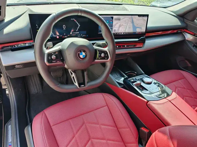 BMW 5 Series — Фото автомобиля 7