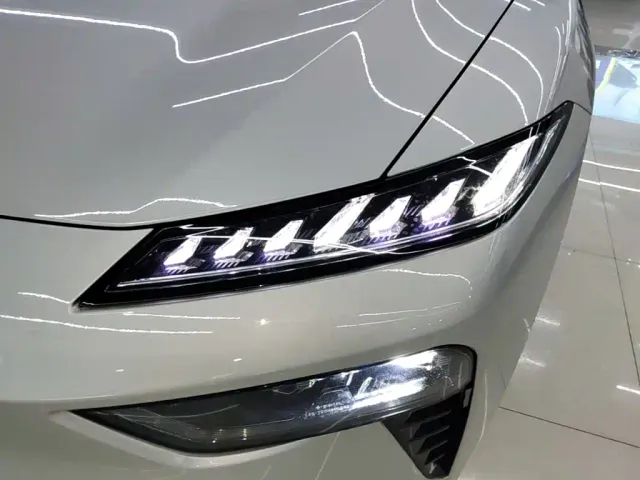 Dongfeng Yipai eπ007 2024 620Pro Edition — Фото автомобиля 23