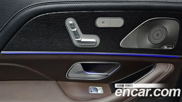 Mercedes-Benz GLE-Class — Фото автомобиля 15