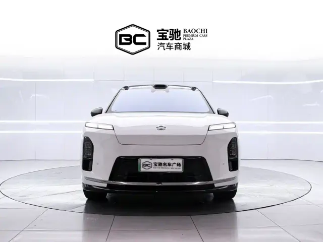 Nio ES8 — Фото автомобиля 2
