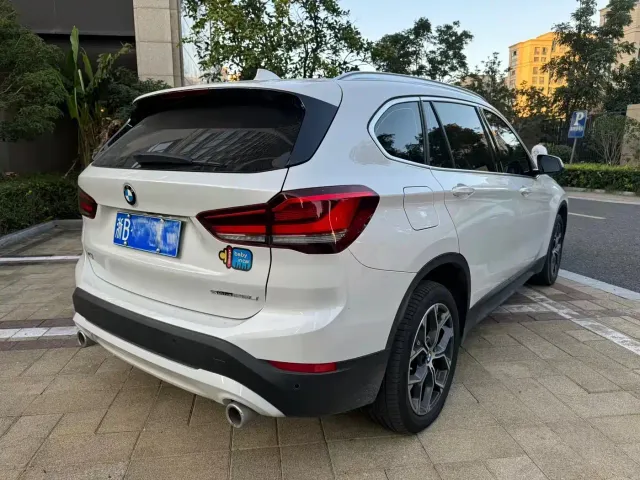 BMW X1 — Фото автомобиля 3