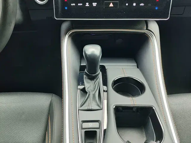 Toyota Avalon 2024 Model Hybrid 2.0L Prestige Edition — Фото автомобиля 13