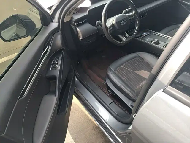 Ford Mondeo — Фото автомобиля 15