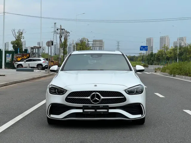 Mercedes-Benz C-Class — Фото автомобиля 2