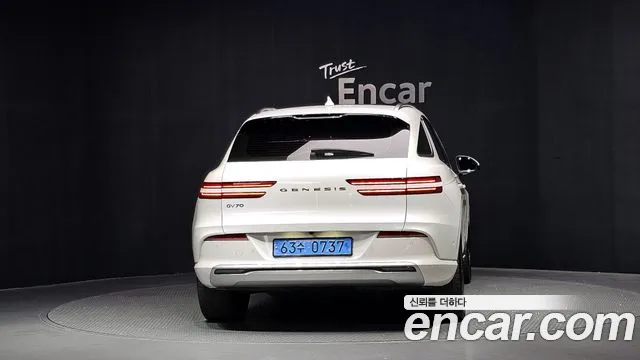 Genesis GV70 Electrified — Фото автомобиля 4