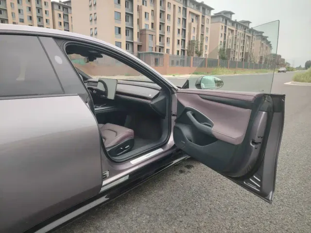 Xiaomi SU7 — Фото автомобиля 15