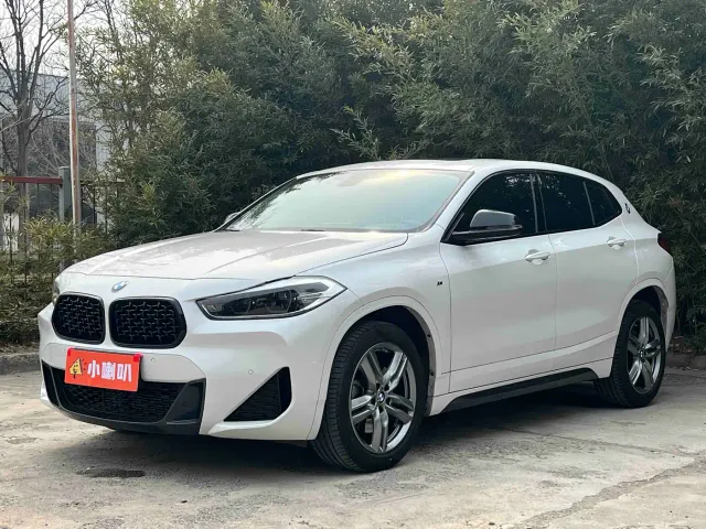 Фотография автомобиля — BMW X2