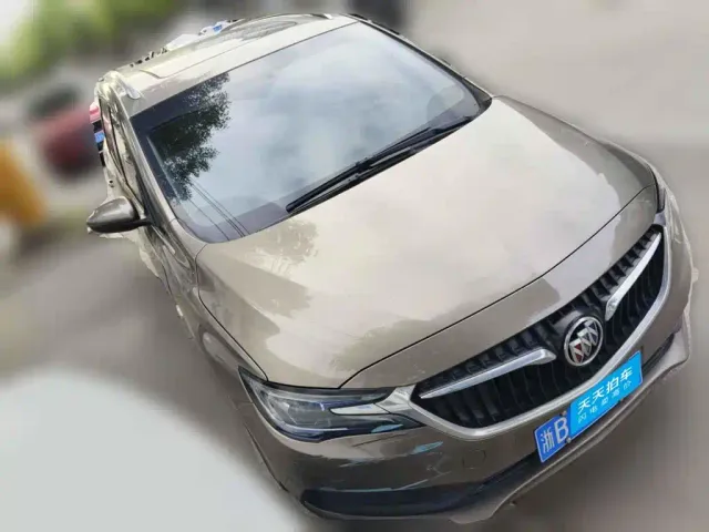Buick GL6 — Фото автомобиля 3