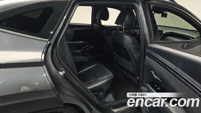Hyundai Tucson Tucson (NX4) Бензин 1.6 турбо 2WD — Фото автомобиля 11