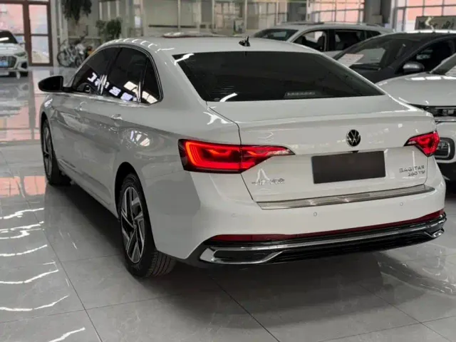Volkswagen Sagitar — Фото автомобиля 6