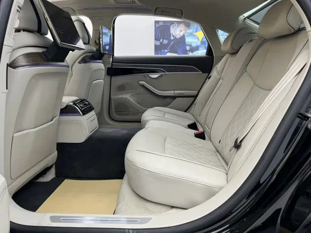 Audi A8 — Фото автомобиля 26