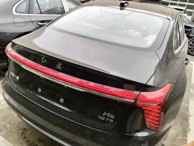 Hongqi H5 — Фото автомобиля 3